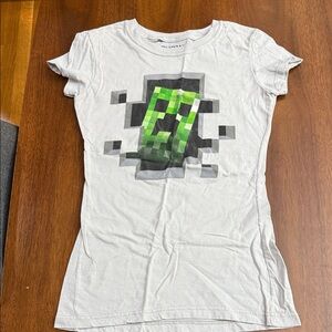 Juniors Minecraft T-Shirt with Creeper Design-S